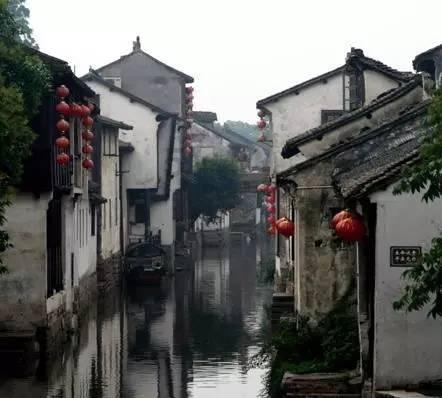 男人不应该成为应酬高手,烟酒多了,在家里有可能应酬不了妻子